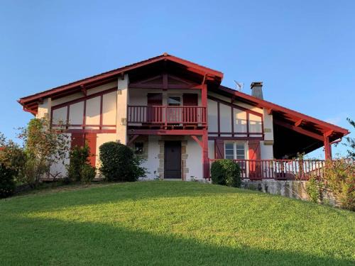 Cambo-les-Bains House | Belle villa basque panoramique, 6 couchages, à 7 km de Cambo et des Thermes - FR-1-495-29