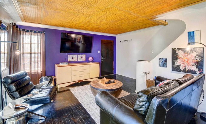 Belleville Apartment | Belleville Vacation Rental: 13 Mi to St Louis