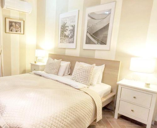 Kissvabhegy Apartment | Bellevue Apartment with AC & heating & terrace