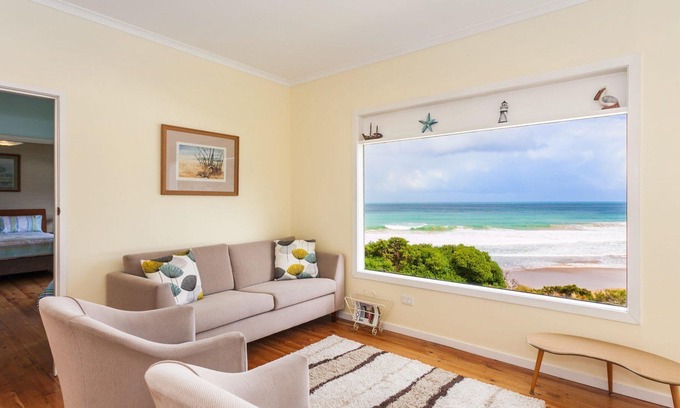 Separation Creek House | Bellevue - Easy Walk To The Beach