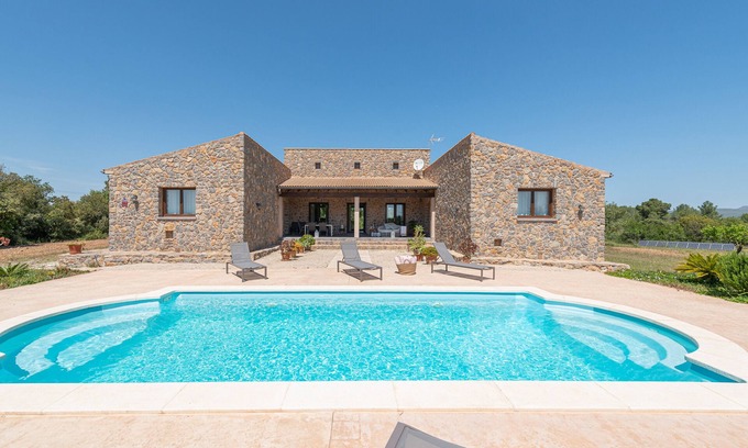 Arta Villa | BELLPUIG - Villa with private pool in Artà. Free WiFi