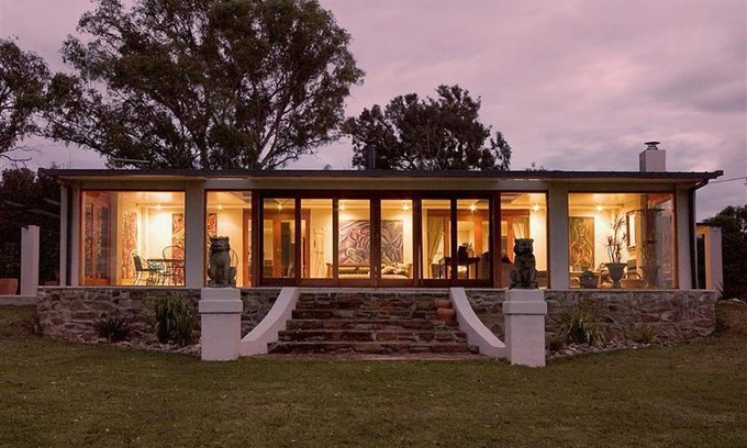 Armidale House | Belmont