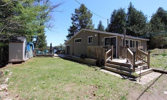 Havelock-Belmont-Methuen House | Belmont Lake Cottage Escape