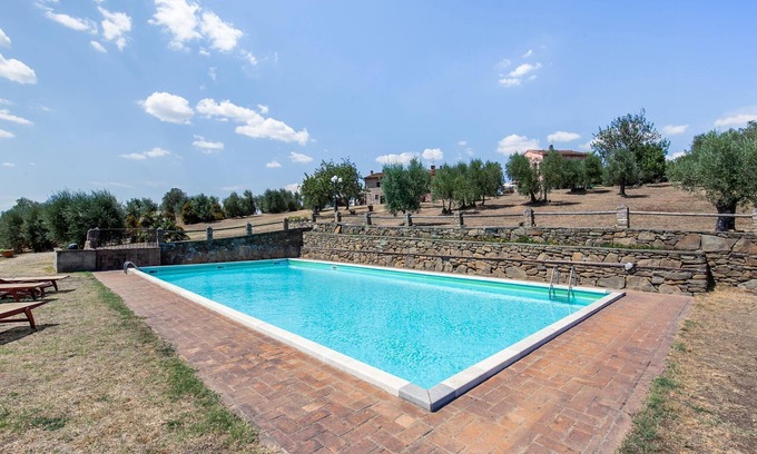 Capraia e Limite House | Belvilla by OYO Istrice