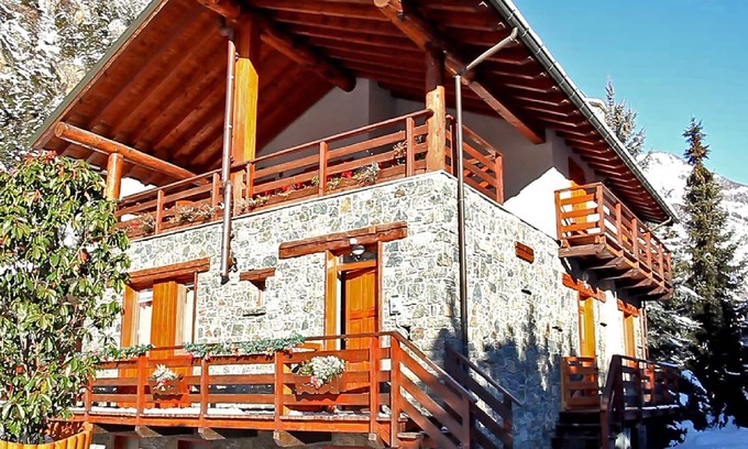 Antey-Saint-Andre Apartment | Belvilla by OYO Chalet Antey Grande Diciotto