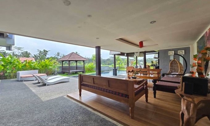 Taro Hotel | Belvilla Kasuari Tirta Empul Temple
