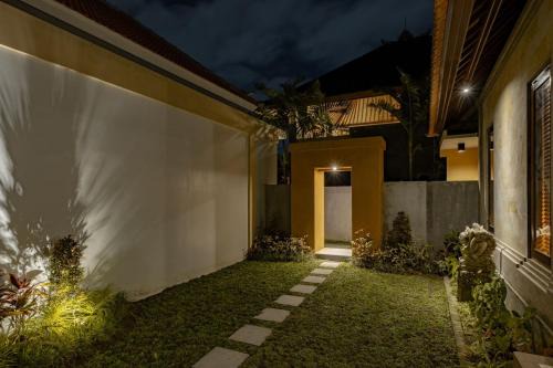 Singakerta Villa | Belvilla Prakriti Near Monkey ForestNearCampuhan Ridge Walk