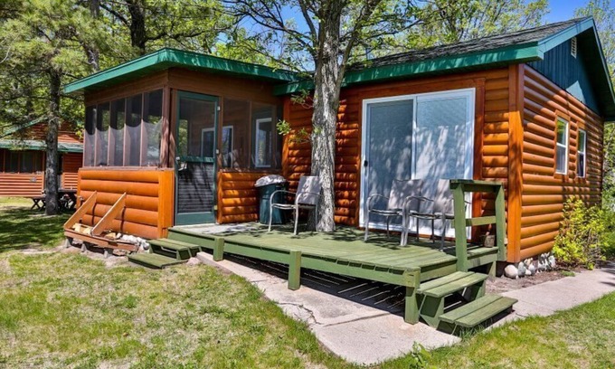 Puposky Cabin | Bemidji Lakefront Retreat - Sunset Views & Prime Fishing Location