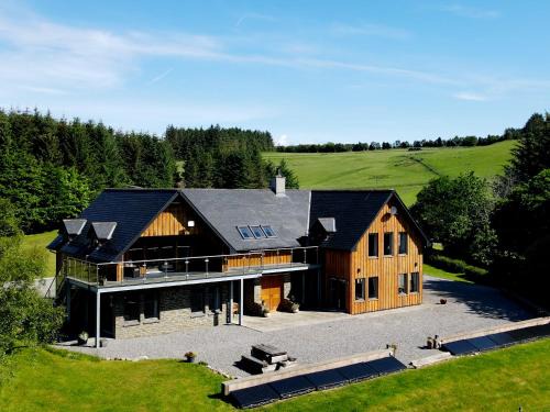 East Lewiston House | Ben Luna Lodge