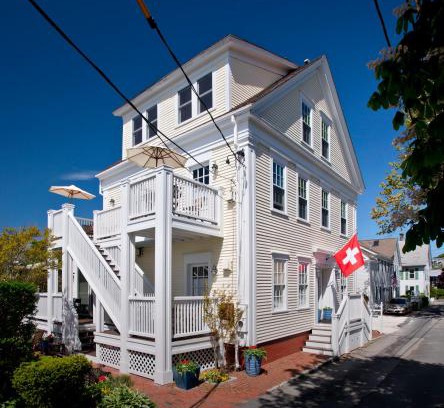 Provincetown Bed & Breakfast | Benchmark Inn