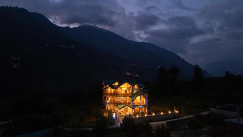 Manali Bed & Breakfast | Bens Villa