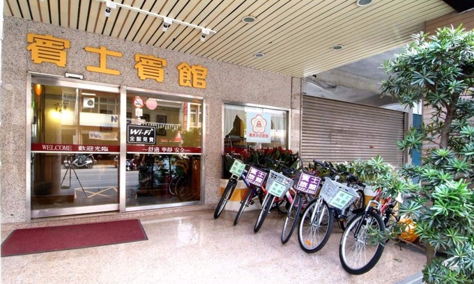Zhongli District Hotel | Benzmotel