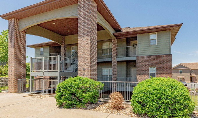 Branson West Condo | BER9-4, 2Br comfort condo: Fall Into Savings: 15% Off 3+ Nts! SEE DESC. BELOW