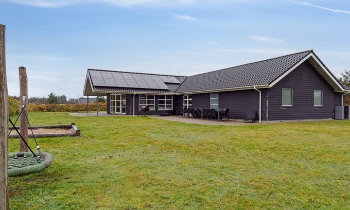 Nr. Lyngby Strand House | "Berenika" - 500m from the sea by Interhome