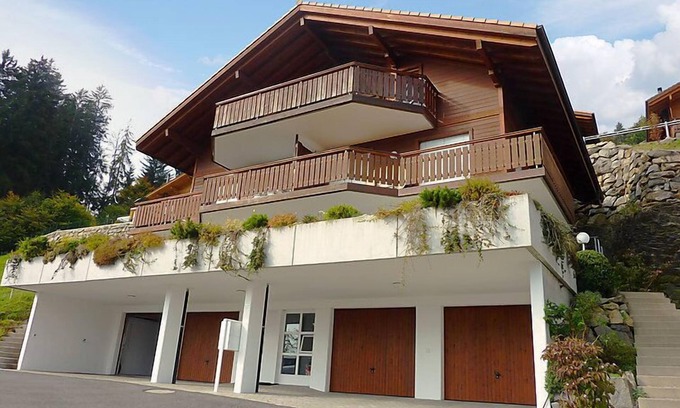 Beatenberg Apartment | Berg-Seeblick by Interhome