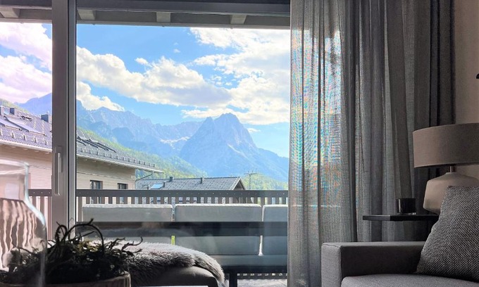 Garmisch-Partenkirchen Apartment | BergCrystal