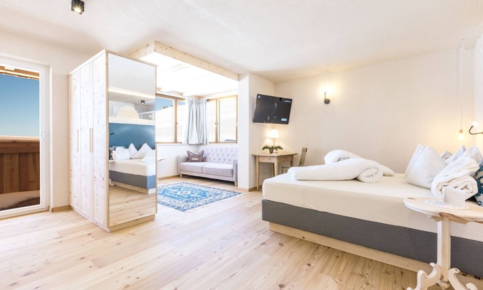Aldino Hotel | Berghotel Jochgrimm - Your hoome in the Dolomites