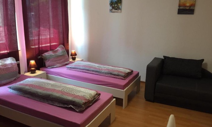 Neue Vorstadt Apartment | Berliner Platz 4