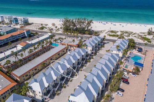 Bradenton Beach House | Bermuda Bay Club 1427 townhouse