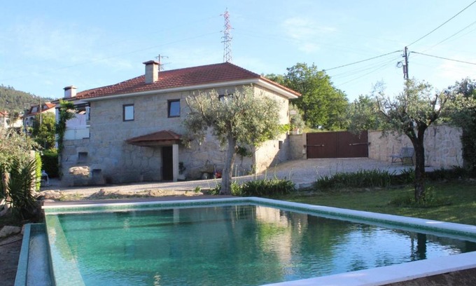 Cinfaes House | Bernardes House