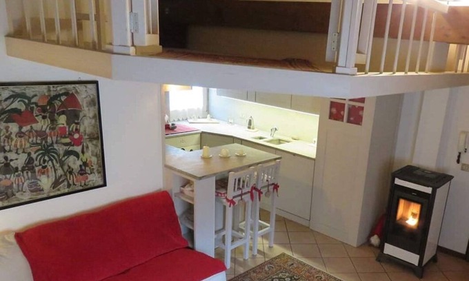 Tirano House | Bernina Express Apartment cozy home w/Jacuzzi