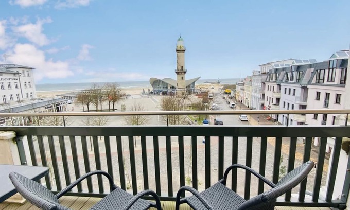 Warnemuende Apartment | Berringer railing, on the promenade