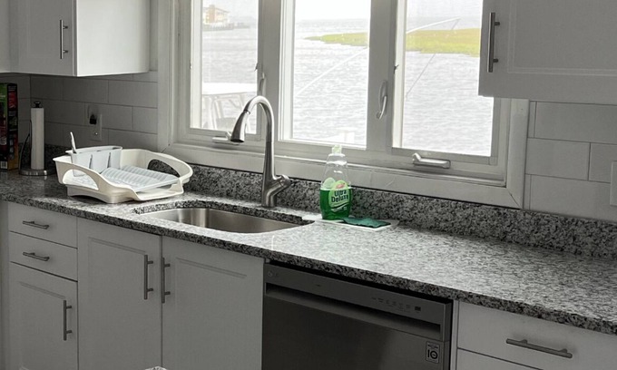 Dover Beaches North House | BEST BAYFRONT VALUE IN CHADWICK BEACH NEWLY RENOVATED SLEEPS 7 RATED 10/10