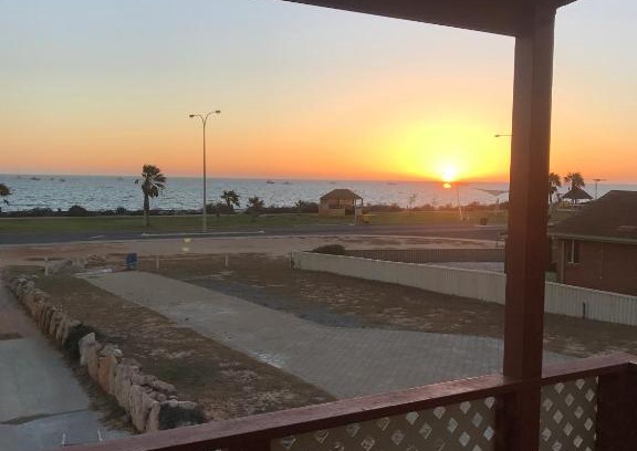 Denham Villa | Best Beach Villa