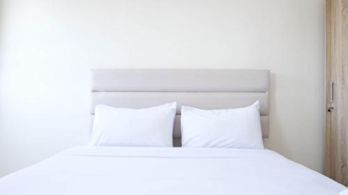 Surabaya Apartment | Best Deal and Comfy Studio at Puncak Kertajaya Apartment By Travelio