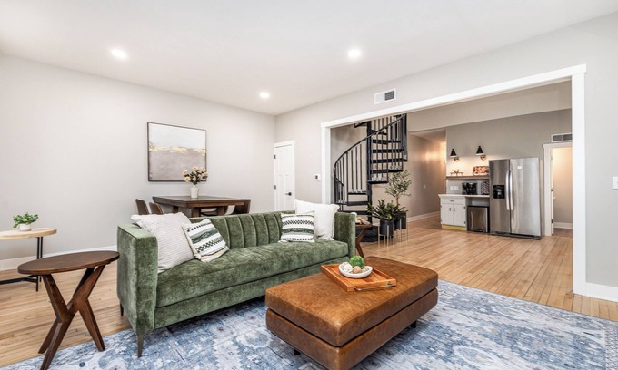 Galena Apartment | Best Downtown Summer Spot-Gazette Suites On Main-Walk 2 Dining & Shopping!