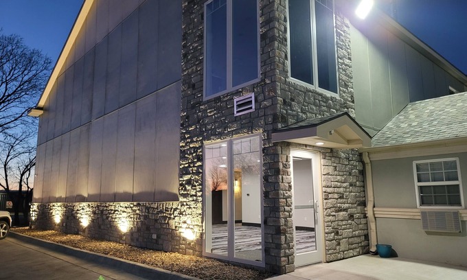 Salina Hotel | Best Inn Motel