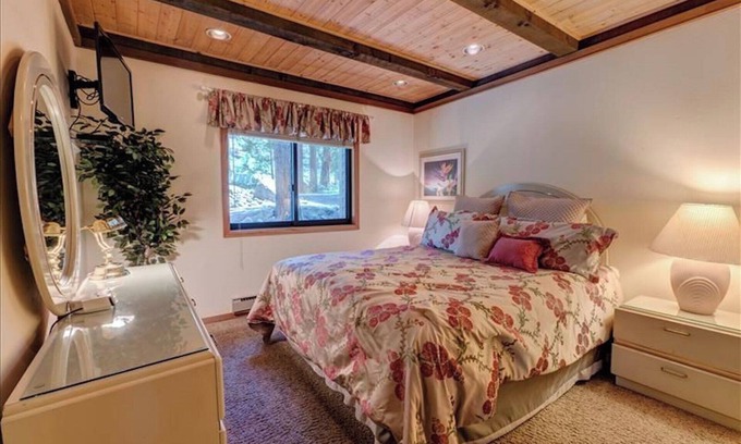 Brockway Condo | Best Lakefront Property, Fall is a great time to visit!