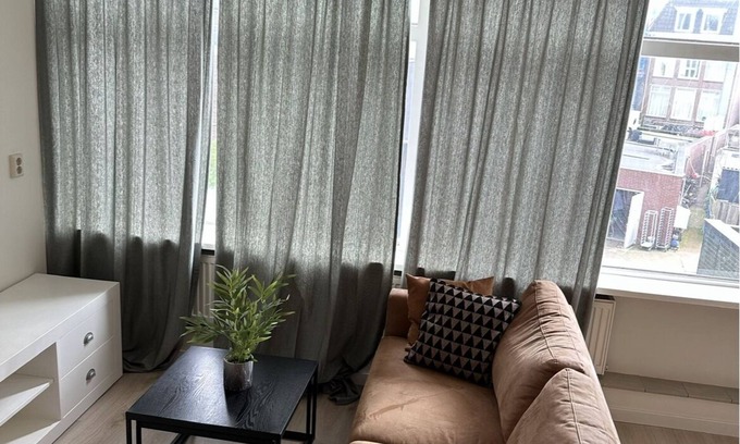 Leiden Apartment | Best location 4p in Center