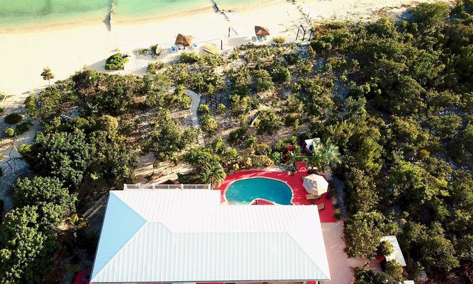 Juba Sound Villa | BEST LOCATION BEACHFRONT VILLA WITH PRIVATE POOL