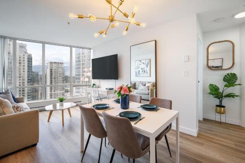 Downtown Vancouver Apartment | Best Location Downtown Chic Suites