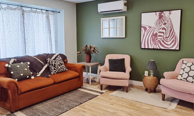 Dartmouth House | Best location! Family-sized cozy house