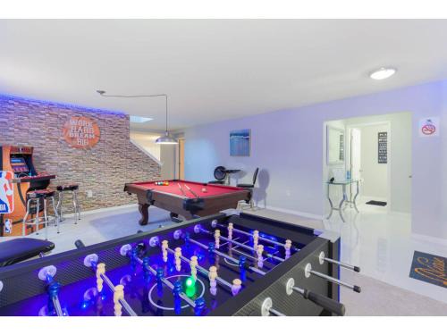 Liberty Village Apartment | Best place to unwind and have lots of fun!