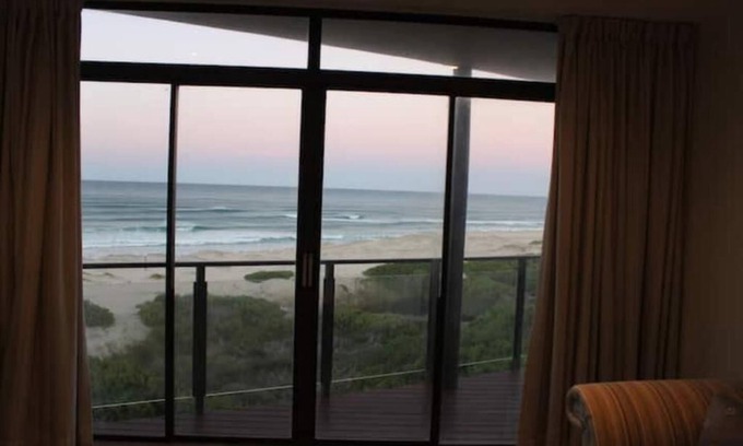 Oyster Bay Villa | Best views from beautiful home