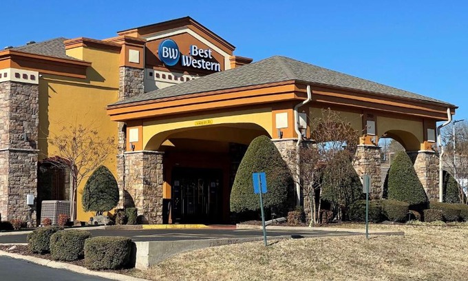 Fort Smith Hotel | Best Western Aspen Hotel