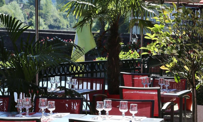 Figeac Hotel | Best Western Hotel Le Pont D'Or