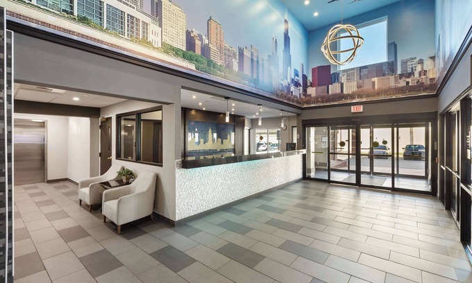 Burbank Hotel | Best Western Inn & Suites - Midway Airport