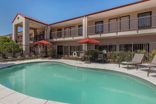 Lindale Hotel | Best Western Lindale Inn