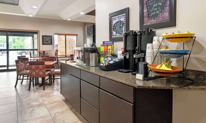 Albert Lea Hotel | Best Western Plus Albert Lea I-90/I-35 Hotel