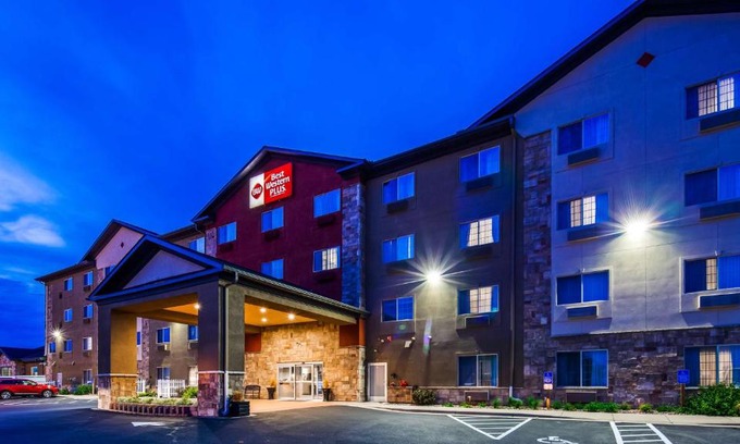 Blaine Hotel | Best Western Plus Blaine at the National Sports Center