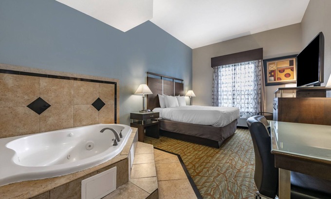 South Bradenton Hotel | Best Western Plus Bradenton Gateway Hotel