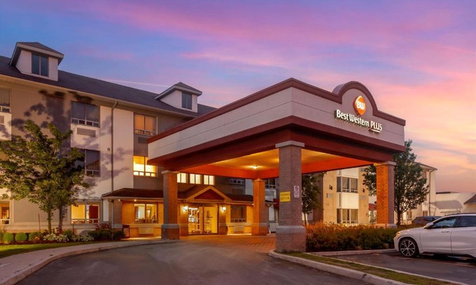 Burlington Hotel | Best Western Plus Burlington Inn & Suites