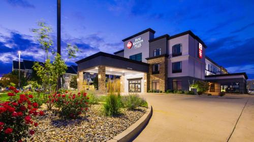 Champaign Hotel | Best Western Plus Champaign/Urbana Inn
