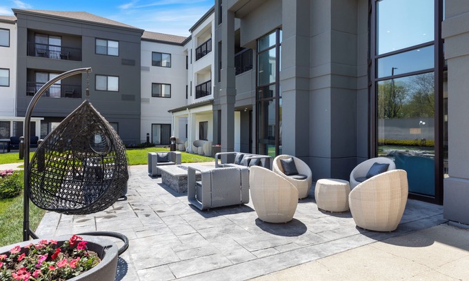 West Dundee Hotel | Best Western Plus Elgin - Chicago