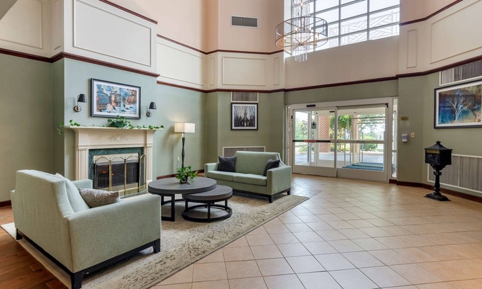 Lexington Hotel | Best Western Plus Inn at Hunt Ridge