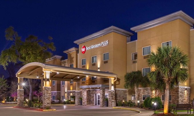 Lake Jackson Hotel | Best Western Plus Lake Jackson Inn & Suites